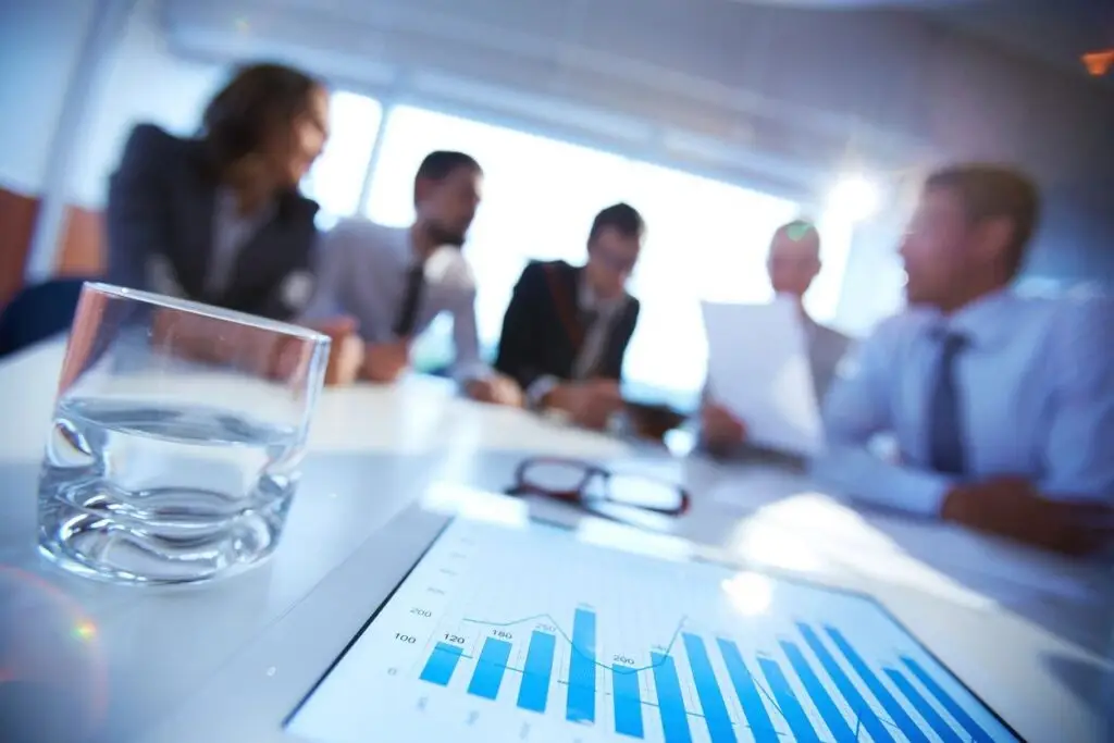 In-House vs. Outsourced L&D: Which Strategy Delivers the Best Business Value?
